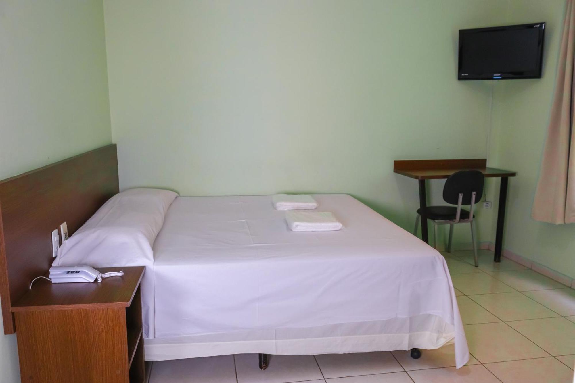 Trindade Plaza Hotel Екстер'єр фото